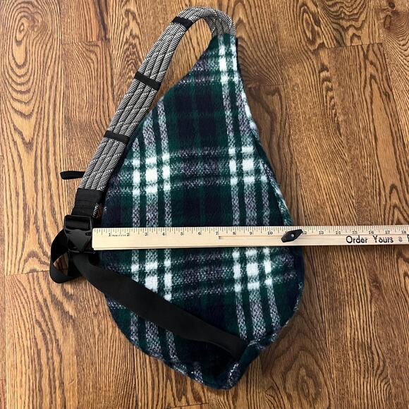 Kavu Rope Sling Bag Unisex Green Multi Flannel Plaid Adjustable Crossbody Strap - Picture 7 of 8